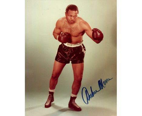 MOORE ARCHIE: (1916-1998) American boxer, World Light Heavyweight Champion 1952-59, 1961. Signed colour 8 x 10 photograph of 