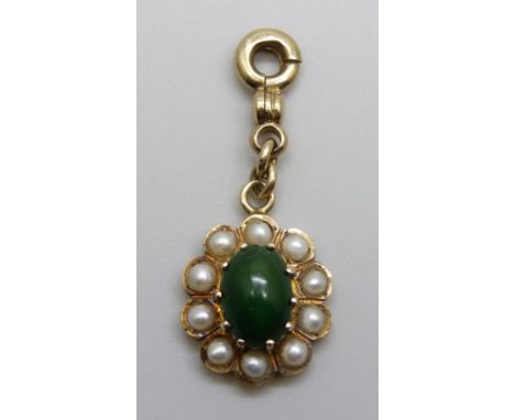 A yellow metal, green stone and pearl pendant, 3.4g