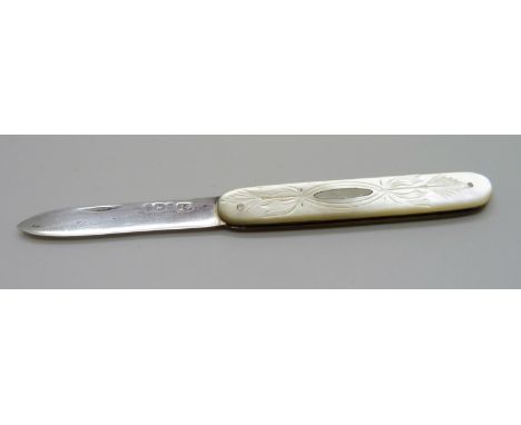 A silver and mother of pearl fruit knife, Sheffield 1911