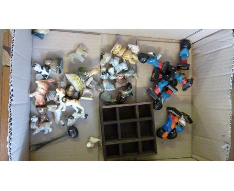 A collection of Wade Whimsies, Robertson jam collectables.
