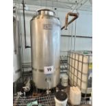 Bavarian BT 1000 liter tank HLT, steam warming tank