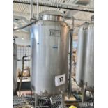 BBT BL10 1000 liter tank with agitator, gross volume 11 HL