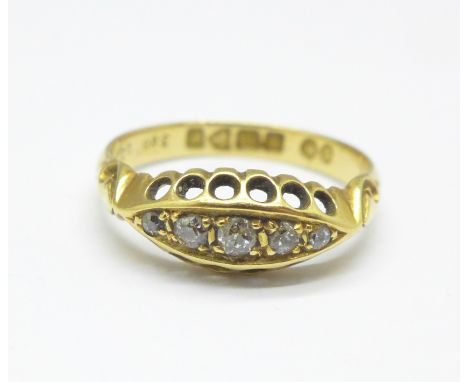 An Edwardian 18ct gold and five stone diamond ring, 2.2g, K, Chester 1908 