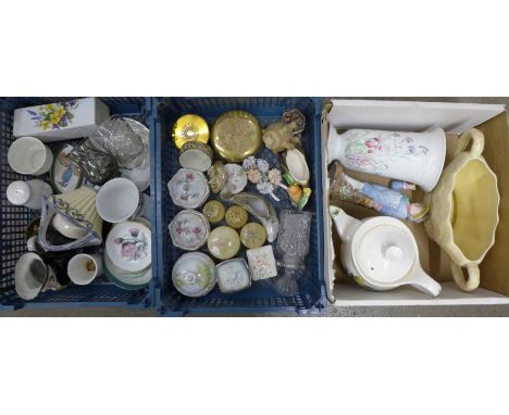 Trinket boxes, decorative china, continental figures, etc. **PLEASE NOTE THIS LOT IS NOT ELIGIBLE FOR POSTING AND PACKING** 