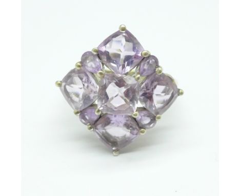 A silver and amethyst ring, R 