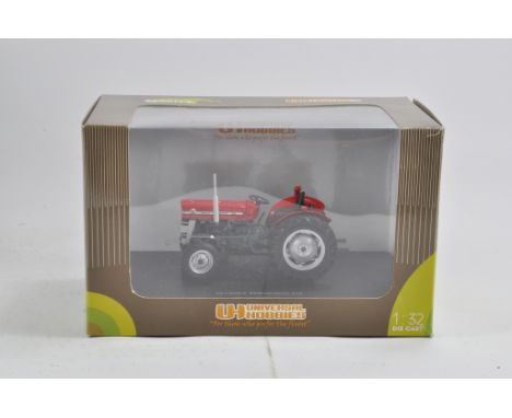Universal Hobbies 1/32 Massey Ferguson 135  Tractor. M in Box.