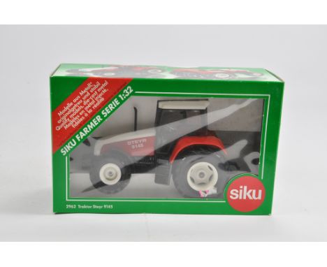 Siku 1/32 Steyr 9145 Tractor. M in Box.