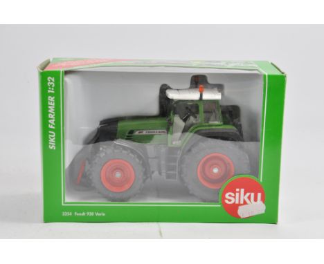 Siku 1/32 Fendt 930 Vario Tractor. M in Box.