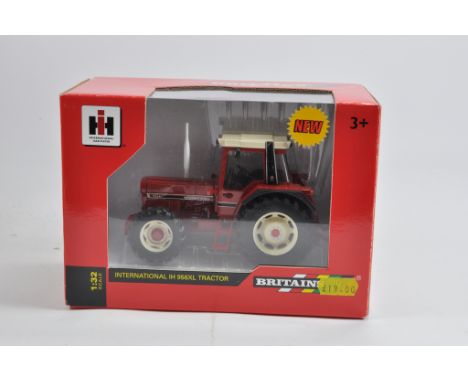 Britains 1/32 International 956XL Tractor. M in Box.