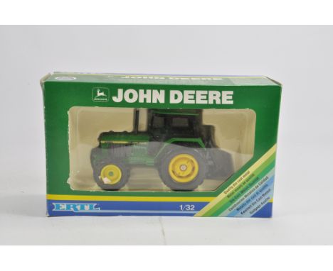 Ertl 1/32 John Deere 3350 Tractor. M in Box.