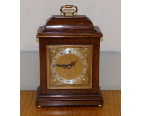 A 20thC Elliott mantel clock retailed by Ratcliffe, Buxton, 9" overall height.