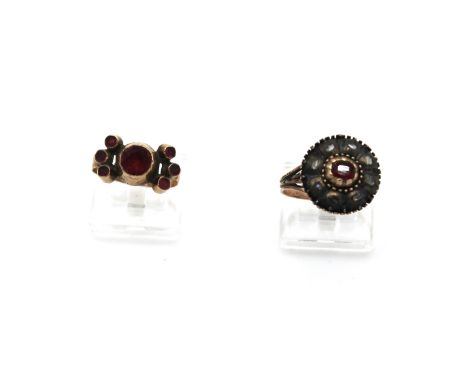 Oro e argento con finte pietre preziose. Inizi secolo XXGold and silver with imitation precious stones. Early 20th century