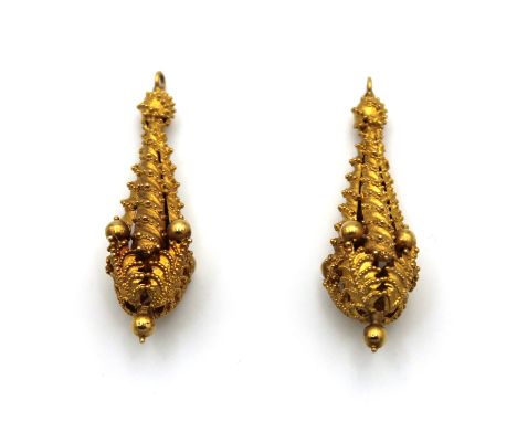 Oro inciso 14kt. Peso 4,5 gr.14kt engraved gold. Weight 4.5 g.