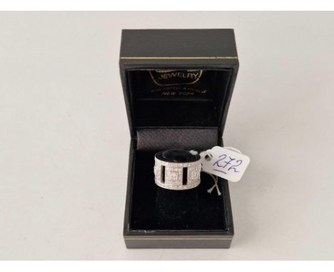 FIFTH AVE USA –  IMPRESSIVE (1.89 carat) DIAMOND ENCRUSTED 18ct gold full ET ring sz J