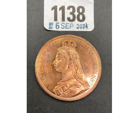 Victoria model crown size Minerva