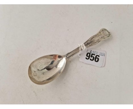 A heavy Georgian caddy spoon with shell decoration, London 1819 by WC