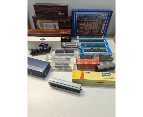 A group of model railway items to include Fleischmann Marklin, Lilliput and others including engines and other rolling stock,