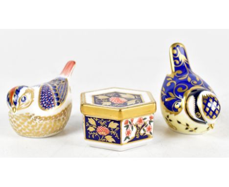 ROYAL CROWN DERBY; two animal form paperweights including Wye Blue Tit, also an hexagonal trinket box and cover numbered 1298