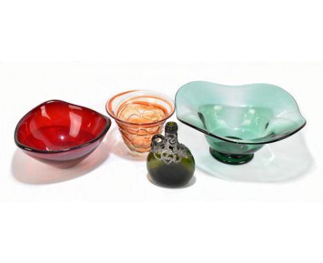 A group of assorted glassware including a Whitefriars ruby triangular shaped example, a green glass bowl with wavy rim, a spi