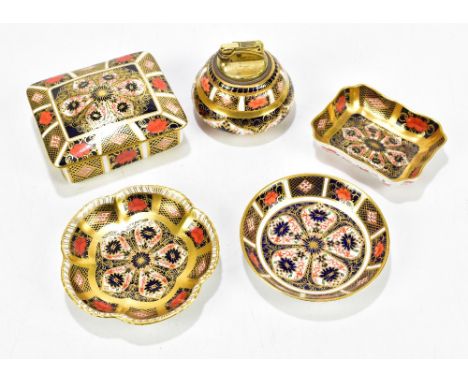 ROYAL CROWN DERBY; five pieces decorated in the 1128 pattern including trinket box and cover, table lighter, etc, (5).Additio