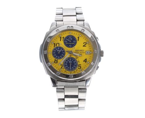 Seiko chronograph stainless steel gentleman's wristwatch, ref. V657-9010, yellow dial, quartz, 41mm (chronograph function req