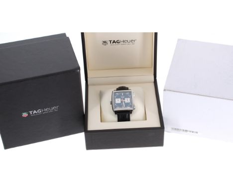 Tag Heuer Monaco Chronograph automatic stainless steel gentleman's wristwatch, ref. CAW211P, serial no. RHG74xx, calibre 11 m