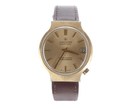 Junghans Dato-Chron chronometer electronic 14ct gentleman's wristwatch, case ref. 91371, brushed case with a circular gilded 
