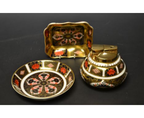 A Royal Crown Derby 1128 gold band pin dish, a 1128 lighter, a 1128 trinket dish (3)