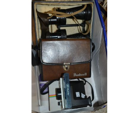 A pair of World War II period x5 Bino Prism Mk 4 field glasses/binoculars, serial no 7977/6E383B, issue arrow and rubber eye 