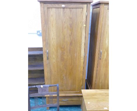 Modern oak single wardrobe with fitted rail to the interior, height 190 cm, width 70 cm