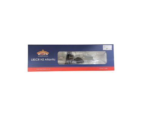 A boxed Bachmann Branch-Line 00 gauge 31-921 H2 Class 32424 'Beachy Head' BR Lined Black Early Emblem
