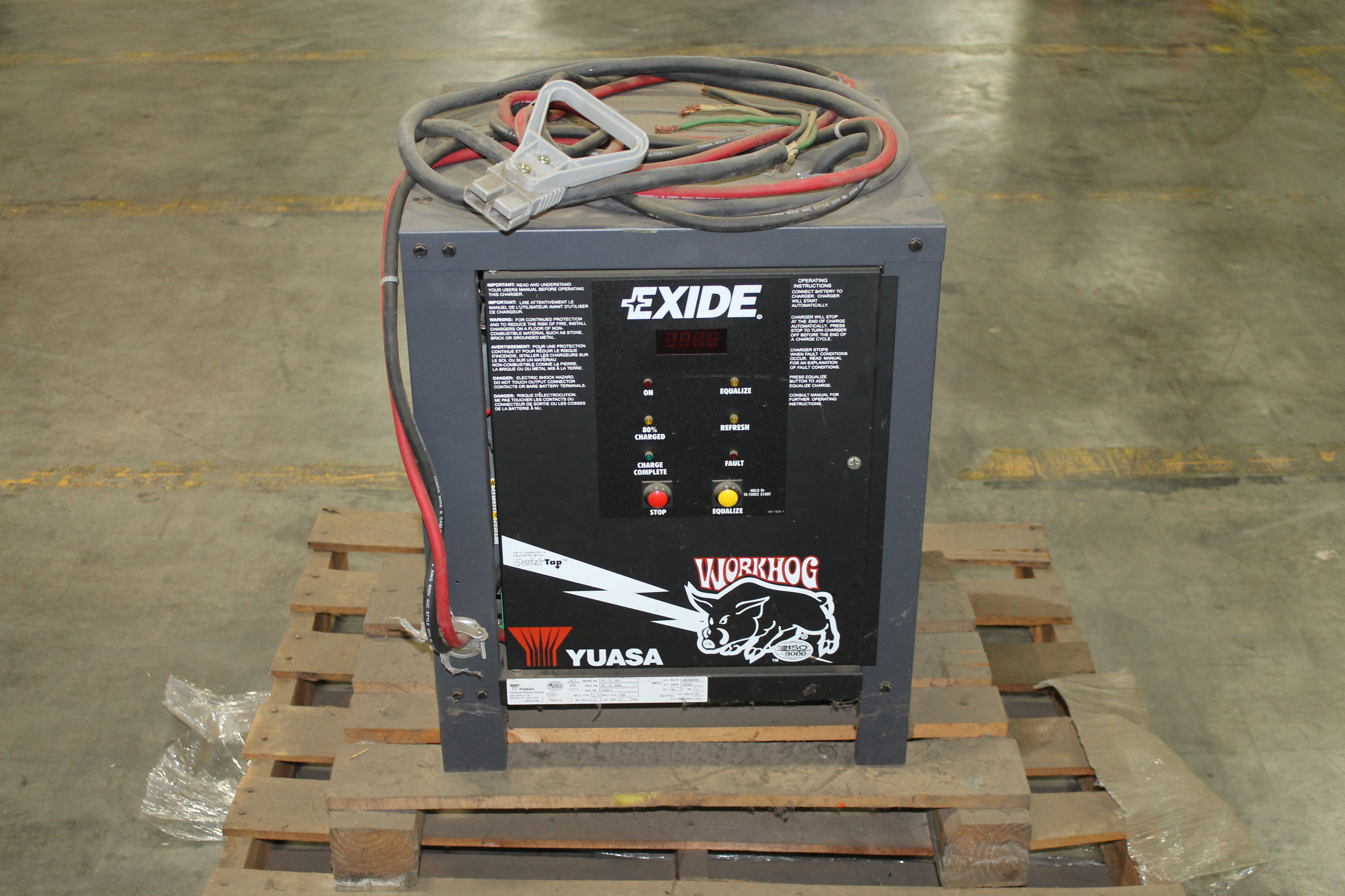EXIDE WORKHOG ELECTRIC FORKLIFT BATTERY CHARGER, 24V MODEL W112550