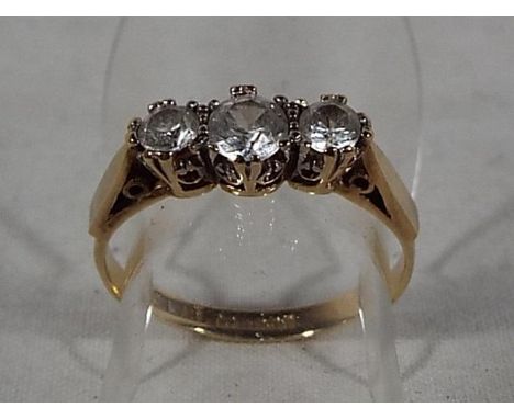 A lady's hallmarked 9 carat gold ring, stone set size K and a half, boxed, approximate weight 1.69 grams Est £60 - £80