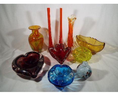 A good collection of Art glass to include bud vases, bowls, trinket dishes, vases and similar
