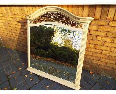 A good quality large wall mirror with light wood arch-top frame, 122 cm x 120 cm