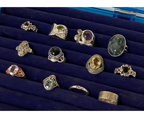 QTY OF SILVER &amp; GEMSTONE RINGS - 1 RING IS NOT SILVER