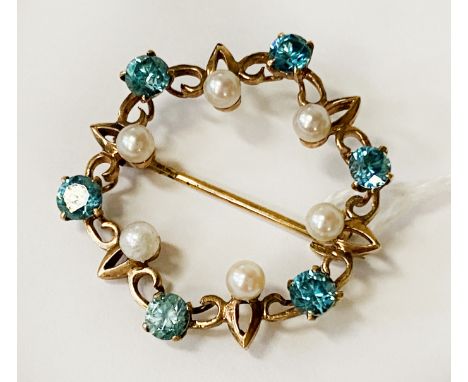 9CT GOLD PEARL &amp; TOPAZ BROOCH - 4 GRAMS APPROX