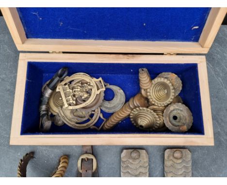 A small collection of Victorian brass,&nbsp;to include a pair of fireman's epaulettes; another pair of epaulettes; horse bras