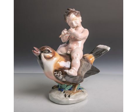   Figur-Duett von einem Querflöte spielendem Knaben auf zwitschender Meise sitzend aus  Keramik von Goldscheider (schwarze Un