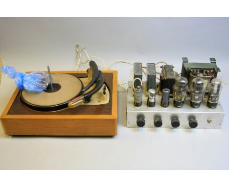 AN UN-NAMED VALVE AMPLIFIER, with KT66 and 6SN7GT valves, a bakelite 1940's un-named turntable in a handmade case, a handmade