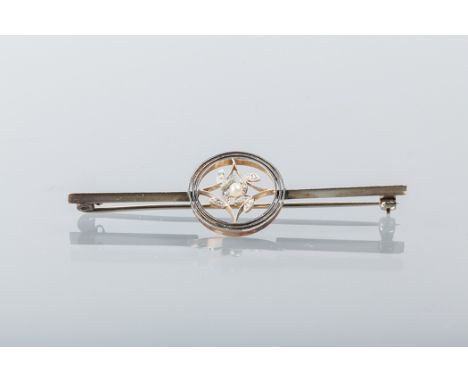 EARLY TWENTIETH CENTURY PEARL AND DIAMOND BAR BROOCH
of foliate design set with a central pearl surrounded by diamonds, unmar