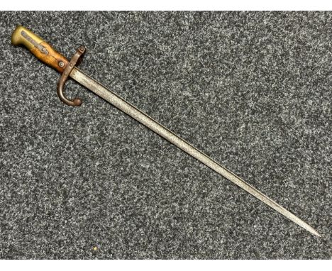 French Gras Bayonet with single edged blade 520mm in length, maker marked and dated on spine of blade "St. Etienne 1876". Woo