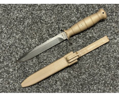 Austrian Glock 78 Fighting knife with 162mm long blade, maker marked "Glock 78". Plastic grip with Glock Logo. Overall length