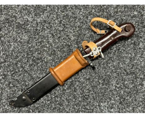 East German Model 59 AMK Type 1 Bayonet with 146mm long Bowie style blade with slot for use as a wire cutter. Bakelite grips 