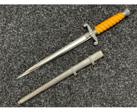 WW2 Third Reich Heer Officers Dagger with double edged blade 255mm in length, no makers mark. Red felt washer to blade. Late 