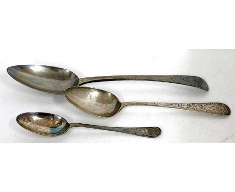 Mixed Lot: A George III silver tablespoon, bright cut decoration engraved with initials, hallmarked for London 1795, makers m
