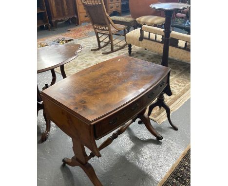 Reproduction walnut sofa table together with a mahogany torchere stand on triform base.  (2)  (B.P. 21% + VAT) 