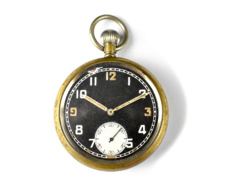A base metal keyless wind military issue pocket watch with black dial, the case back inscribed 'GS/TP S 018495' and with broa