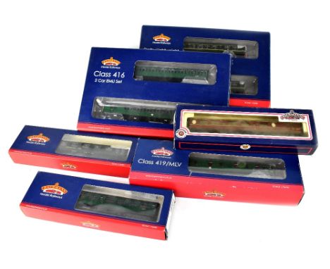A group of six Bachmann OO gauge model railway items to include a Two-Car Emu Set Class 416, '31-376 2 EPB Emu 5770 Late SR M