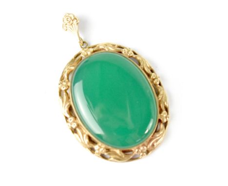 A 9ct gold oval necklace pendant with light green stone set within a 9ct gold leaf and berries mount, height approx 4.5cm, ap